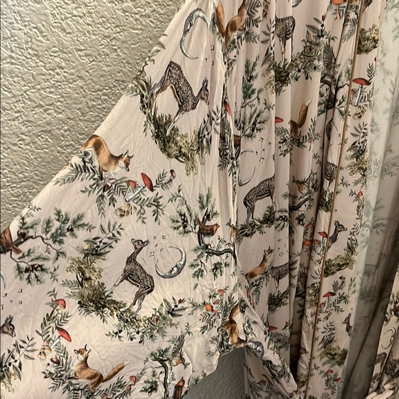 Fable England Robe - Picture 5 of 5